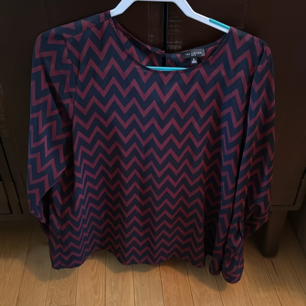 The Limited professional long sleeve chevron top